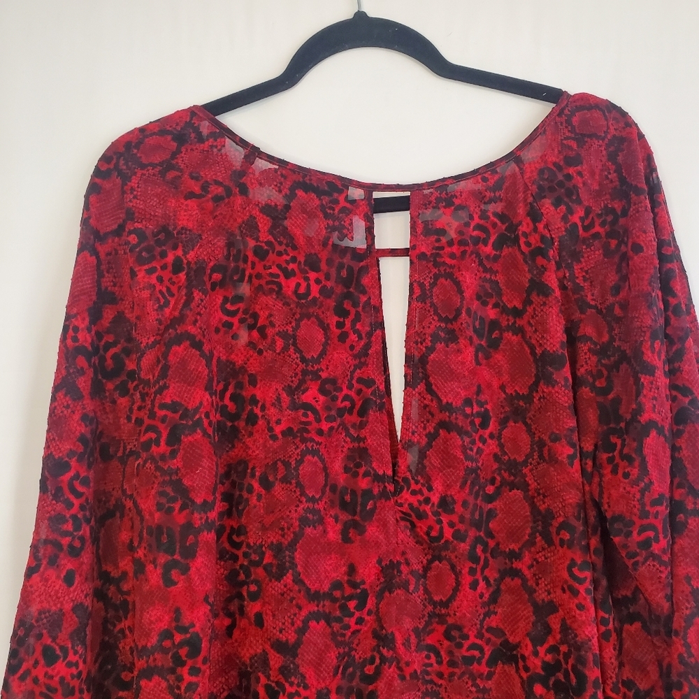 Lane Bryant Size 18 Red&Blk animal print shear cut-out L/Sl tunic blouse - Picture 6 of 10